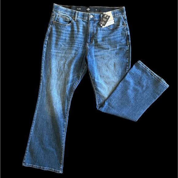 St John's Bay Flare High Rise Secretly Slender Jeans Size 18 - Picture 10 of 10